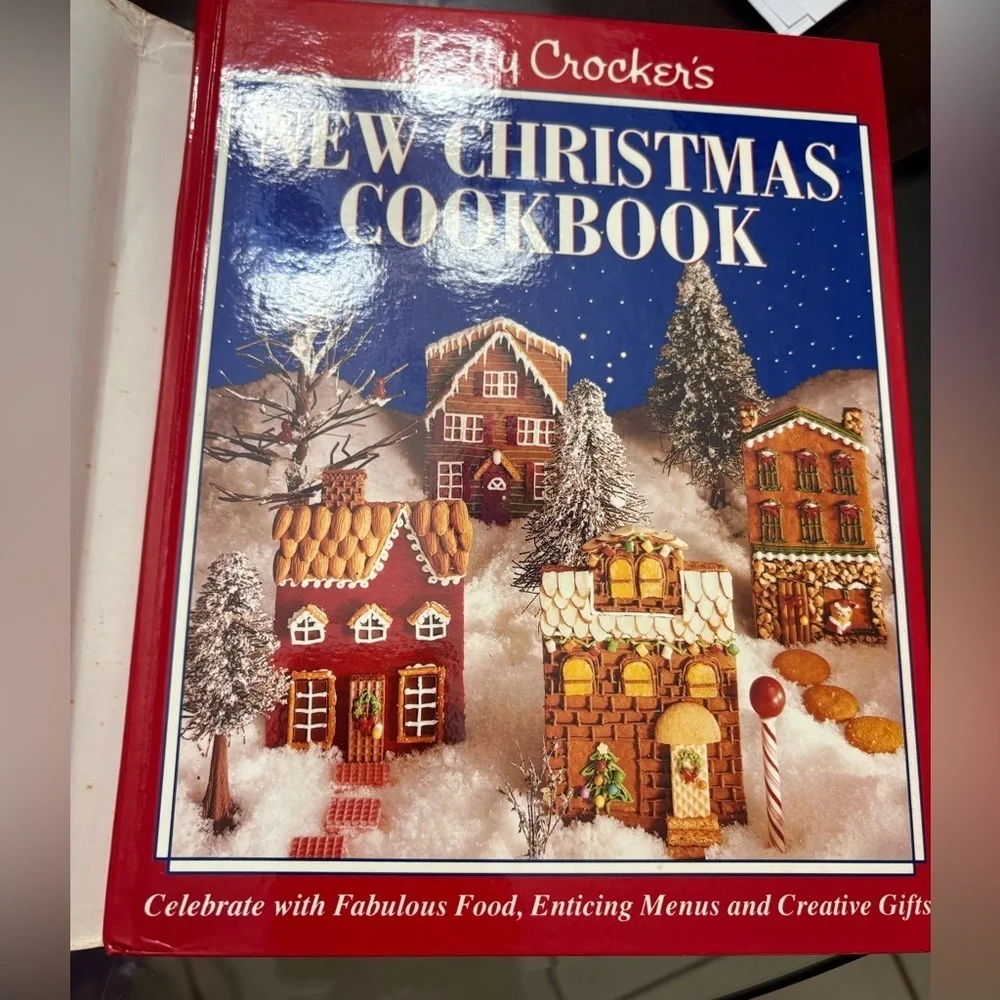 Betty Crocker’s New Christmas Cookbook 1993 Hardcover Recipes Holiday Baking